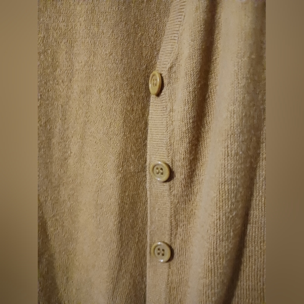 Cardigan Set - Picture 3 of 4